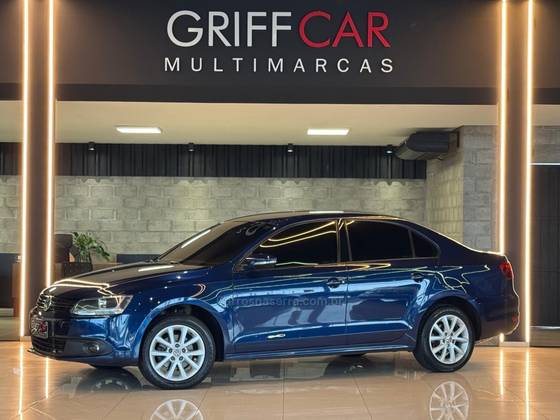 VOLKSWAGEN JETTA 2.0 COMFORTLINE FLEX 4P TIPTRONIC